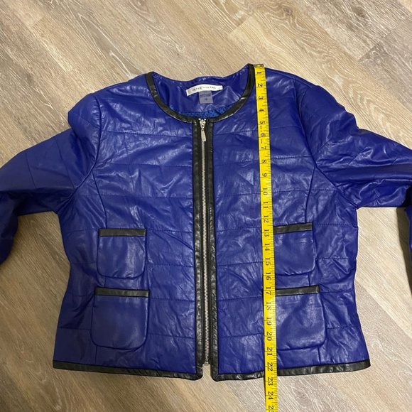 Peter Nygard Blue Faux Leather Jacket - Picture 4 of 10